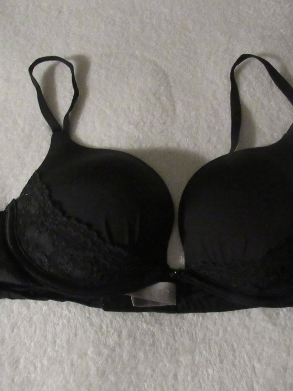Victoria's Secret Black Push Up  Size 36B  USED